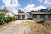 4915 Balkin St in Houston, TX - Building Photo - Building Photo