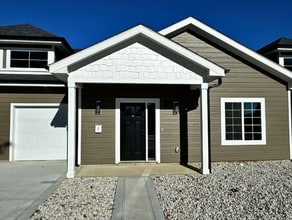 508 W 2nd Ave in Indianola, IA - Building Photo - Building Photo