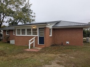 68 Womack Ave in Soperton, GA - Building Photo - Building Photo