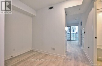 501-1501 Yonge St in Toronto, ON - Building Photo - Building Photo