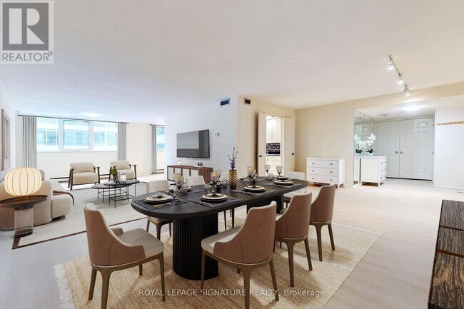 property at 360 Bloor St E