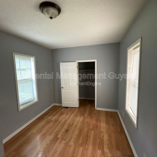 2314 N Sheridan Ave in Minneapolis, MN - Building Photo - Building Photo