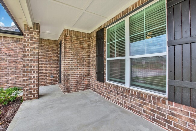 141 County Rd 5102B in Cleveland, TX - Building Photo - Building Photo