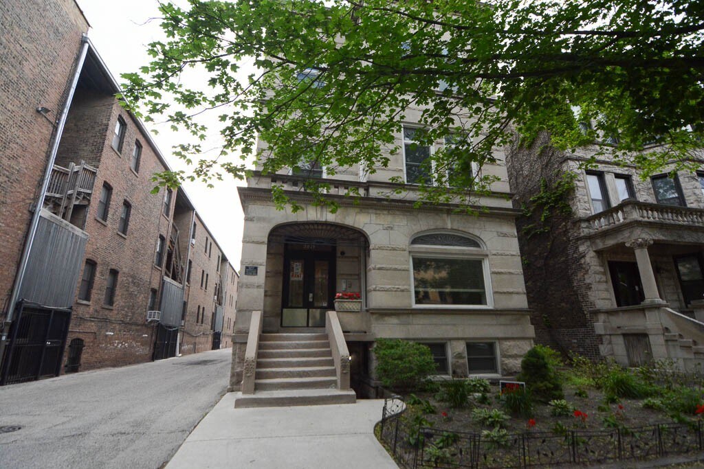 3817 N Fremont St in Chicago, IL - Building Photo