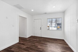 2021 N Dick Rd in Spokane Valley, WA - Building Photo - Building Photo