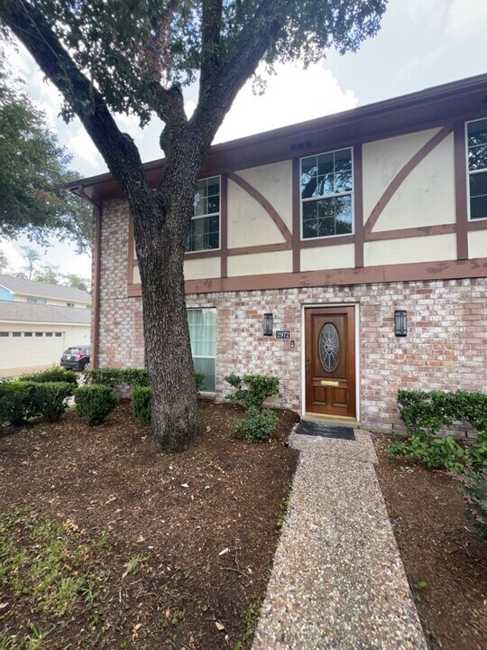 2972 Gessner Rd in Houston, TX - Foto de edificio