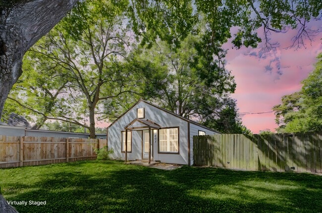 607 N Speed St in Wharton, TX - Building Photo - Building Photo