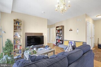 4300 Spruce St in Philadelphia, PA - Building Photo - Building Photo