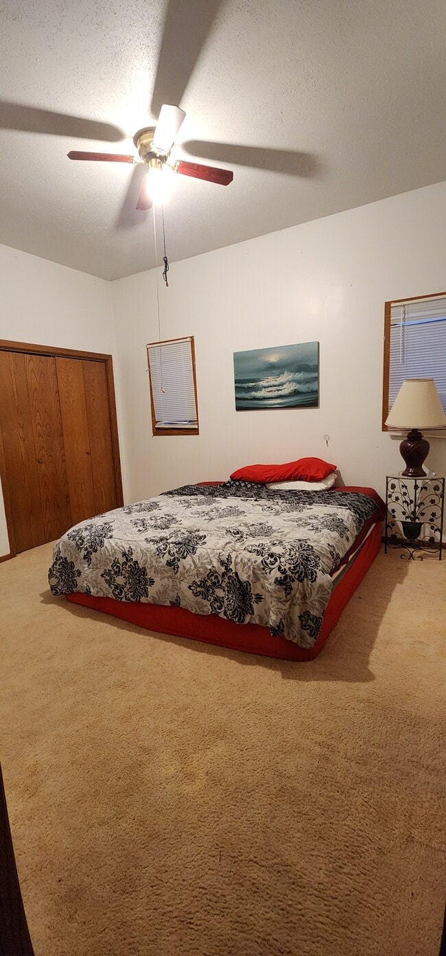 807 Chicago St, Unit Audubon in Audubon, IA - Foto de edificio - Building Photo