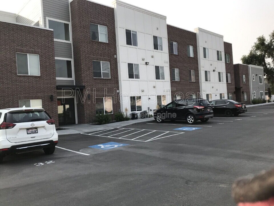 2874 Kiesel Ave in Ogden, UT - Foto de edificio