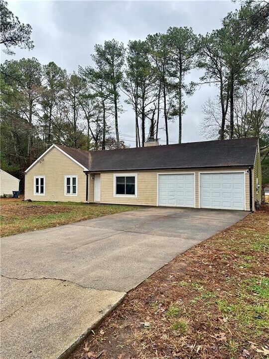 93 Hartley Woods Dr in Kennesaw, GA - Building Photo