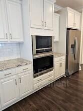 1392 Brown Velvet Ln in Apex, NC - Building Photo - Building Photo