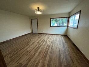 567 Encinitas Ave in San Diego, CA - Building Photo - Building Photo