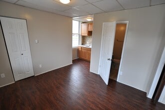 1101 6th St E in Beaver Falls, PA - Building Photo - Building Photo