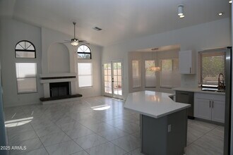 827 W Harbor Dr in Gilbert, AZ - Building Photo - Building Photo