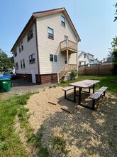117 Burget Ave, Unit 1 in Medford, MA - Building Photo - Building Photo