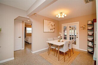 7401 13th Ave N in St. Petersburg, FL - Building Photo - Building Photo