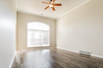 1694 Farkleberry Dr in Cordova, TN - Building Photo - Building Photo