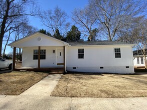 4 Amherst Ave in Greenville, SC - Building Photo - Building Photo