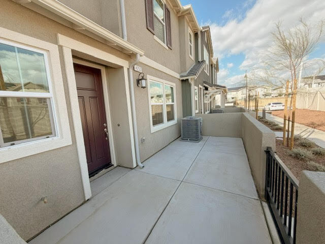 4253 E Rincon St in Ontario, CA - Foto de edificio - Building Photo