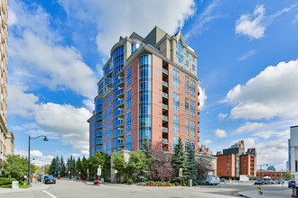 LaCaille Parke Place in Calgary, AB - Building Photo - Building Photo