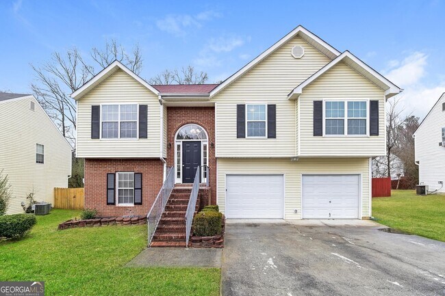 property at 1555 Blossom Dr