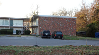 105 Inn Ln in Oak Ridge, TN - Foto de edificio - Building Photo