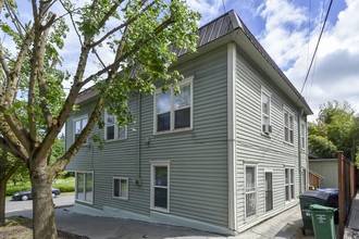 Arbor House Apartments in Seattle, WA - Foto de edificio - Building Photo