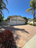 686 Azalea St in Thousand Oaks, CA - Building Photo