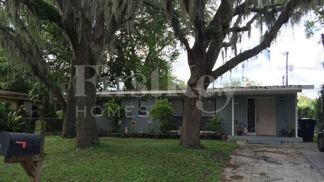 property at 8020 N Ola Ave