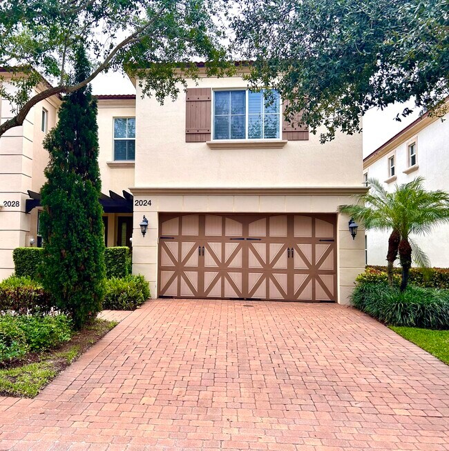 property at 2024 Foxtail View Ct