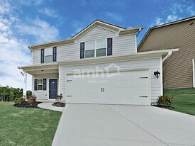 4875 Bridle Path in Douglasville, GA - Building Photo