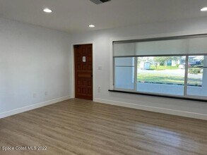 868 Vance Cir NE in Palm Bay, FL - Building Photo - Building Photo