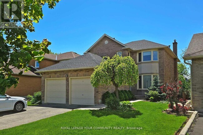 52 Eleanor Cir in Richmond Hill, ON - Building Photo - Building Photo