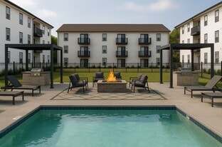 NOVA Lake Norman in Mooresville, NC - Building Photo