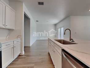 6463 Atlantic Bch Ave in Wesley Chapel, FL - Building Photo - Building Photo