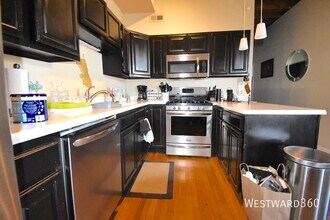 1114 W Hubbard St in Chicago, IL - Building Photo - Building Photo