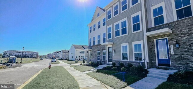 property at 1726 Blacksmith Wy