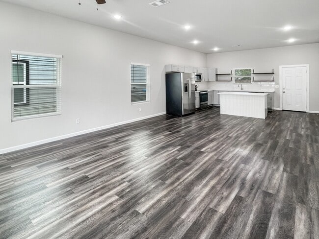 property at 3213 Chenault St