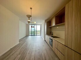 402 NE 34th St, Unit A3 in Miami, FL - Building Photo