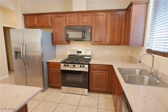2917 Aspen Club Ave in North Las Vegas, NV - Building Photo - Building Photo