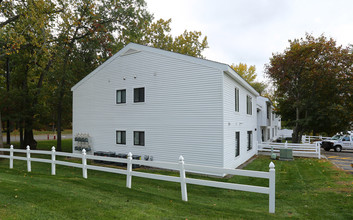 Brandywine Apartments in Guilderland, NY - Building Photo - Building Photo