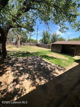 2424 22nd St in Lubbock, TX - Building Photo - Building Photo