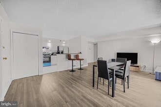 3808 Laramie Pl in Alexandria, VA - Building Photo - Building Photo