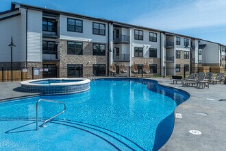 The Bend on Promenade Apartments in Rogers, AR - Building Photo - Building Photo
