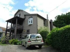 213 Ridge St in East Pittsburgh, PA - Building Photo