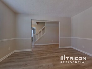 819 Plumbridge Ct in Lithonia, GA - Building Photo - Building Photo