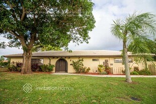 1384 SW 14th Ave in Boca Raton, FL - Building Photo