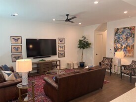 3009 Hibiscus St in College Station, TX - Building Photo