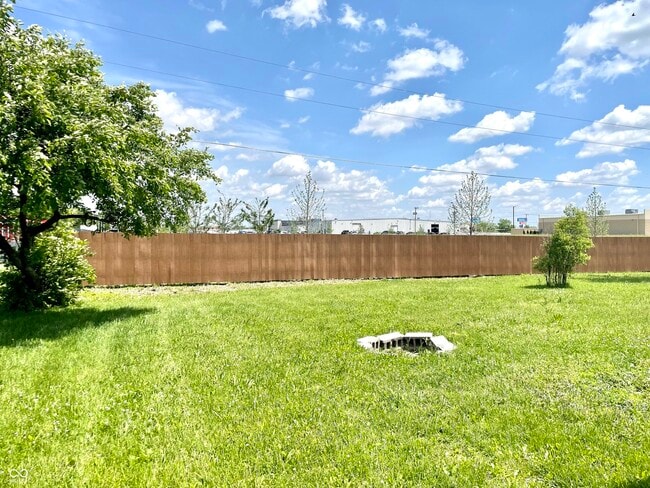 5006 W Keller Rd in Muncie, IN - Foto de edificio - Building Photo